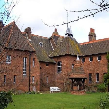 The Red House : London Remembers, Aiming to capture all memorials in London