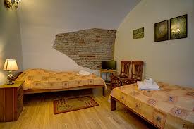 12:00 nn room rates are per room per night. Double Or Twin Room With Shared Bathroom BernardinÅ³ B B House
