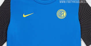 El modelo especial es parte de una cápsula llamada i m que refuerza la fresca visión del club, aunque siempre conectado a los ideales de uno de sus fundadores, el artista futurista giorgio muggiani. Camiseta De Entrenamiento Del Inter De Milan 2020 2021