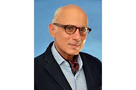 Levendis Receives 2021 Ralph Coats Roe Award