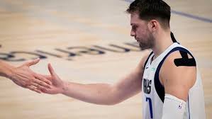 The nba star, luka doncic, has an average salary of $6,569,040 per year. Weight On Luka Doncic S Back While Carrying Mavs Offense May Be As Big Of A Concern As His Lingering Neck Issue
