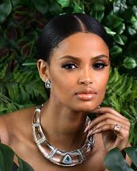 Peruse a curated selection of fine Jewellery creations from esteemed  international houses at Asia Jewellers pavilion (Hall 5)