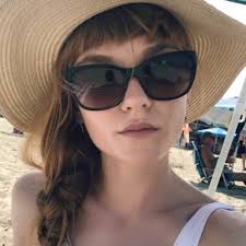 Robyn Dawson (@RobynDa19165636)