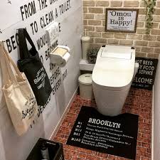 ニトリで人気なのはこの3スタイル 壁のアレンジや小物 香りで簡単 楽しくトイレコーデ 西海岸 インテリア トイレ セリア 壁紙 ニトリ