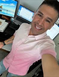 Mark Sieracki's Instagram, Twitter & Facebook