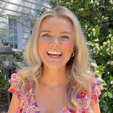 Hailey Wall (haileyscottwall)