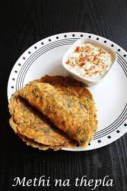 Methi Thepla Recipe How To Make Gujarati Methi Na Thepla Recipe Recipe Recipes Paratha Recipes Tiffin Recipe