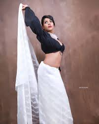 Glamorous and cute stills | Madhuri Pawar exposing very hot and sexy photos  in saree Photos: HD Images, Pictures, Stills, First Look Posters of  Glamorous and cute stills | Madhuri Pawar exposing