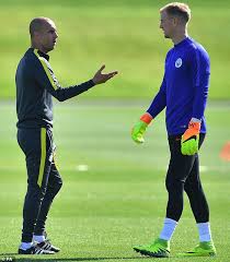 His current term ends on january 2, 2023. Joe Hart Gefurchtete Manchester City Verlassen Wenn Pep Guardiola Ubernahm Und Zeigt Lockdown Gefuhle Aktuelle Boulevard Nachrichten Und Fotogalerien Zu Stars Sternchen