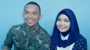 Selamat memperingati isra' mi'raj nabi muhammad saw. Fakhrul Razi Sang Mantan Tahu Kabar Pertunangan Rina Nose Josscy Aartsen Reaksinya Di Luar Dugaan Halaman 2 Surya Malang