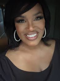 I love you Jesus. I worship and adore you. Just want to tell you- Lord I  love you more than anything...😭🙌🏾