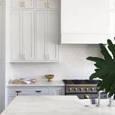 4 067 Likes 55 Comments Scoutandnimble On Instagram An Exquisite Kitchen Designed By Amiecorleyinteriors Kitchen Renovation Scallop Tiles Home Kitchens