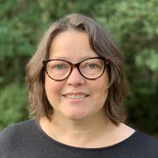 Co-organized by The Mint Museum and the YAMs (Young Affiliates of the  Mint), Coined in the South: 2022 is a juried exhibition pr