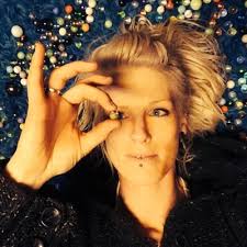 melissa bunker (@krazi_ladi)