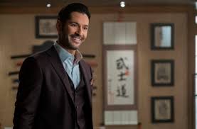 Lucifer saison 5 partie 2 est en route sur netflix au début de 2021 et nous avons déjà un tas d'informations à ce sujet, y compris un premier aperçu avec la permission de l'événement dc fandome plus nous avons des nouvelles sur les stars invitées. 2tk Bwuovo1t1m