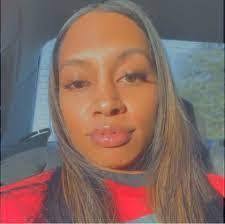 Lavonda Watson's Instagram, Twitter & Facebook