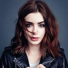 Dark Haired Actresses Under 30 Extravital Fasion Lily Collins Hair Trendy Hair Color Hair Styles
