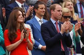 Three long years have passed since andy murray last competed in a grass court singles match in front of a loving home crowd and in that time. Royals In Wimbledon Herzogin Kate Als Lady In Red Bei Murray Sieg Panorama Schwarzwalder Bote