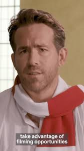 @vancityreynolds promoting his "new film Red Notice" *cough cough* Wrexham.  #RedNotice #Netflix