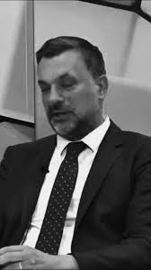 DAME I GOSPODO UPOZNAJTE NAJVECEG LAZOVA NA POLITICKOJ SCENI KOD BOSNJAKA,  KO LAZE, TAJ I KRADE, A KO KRADE, TAJ... #sarajevo #bosna  #bosnaihercegovina #mostar #tuzla #zenica #bihac #banjaluka #fyp ...