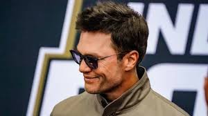 Tom Brady parties with two bikini-clad A-list actresses