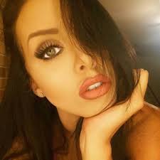 Fiona Calhoun (@MohamedAlsamani)