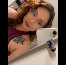 Kathy Reyna's Instagram, Twitter & Facebook