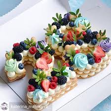 Gente Olha Como Ficou Lindo Esse Number Cake Por Katerina Minakova Tatylovecakes Regran Ed Fr Biscuit Cake Birthday Cake Decorating Number Cakes