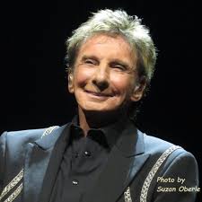 Barry Manilow concert photos and fan reactions to his performance