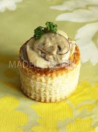 Bouchee A La Reine Recette Bouchees A La Reine Recettes De Cuisine Recette De Plat