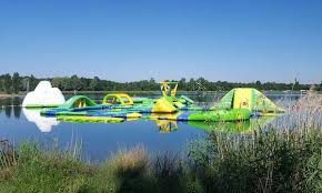 La cali construit un nouveau centre aquatique intercommunal à libourne, aux dagueys, afin de répondre à l'ensemble des besoins du territoire, et plus largement de l'est girondin. Aqualol Lac Des Dagueys A Libourne Groupon