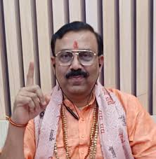 What are the similarities and differences between Taoism and Buddhism?