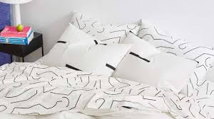 One of brooklinen's more expensive options, the linen set is both casual and debonaire in appearance. Brooklinen Bedding Review The Best Luxury Sheets To Shop Right Now Cnn
