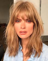 If straight hairstyles are more your thing, give this beautiful long bob a try. 50 Breezy Hairstyles With Bangs To Make You Shine In 2020