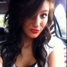 Lesley Mcneill's Instagram, Twitter & Facebook