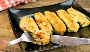 La pasta con uova, zucchine e formaggio spalmabile è ricca e appetitosa, veloce da preparare quando si ha poco tempo da dedicare ai fornelli ed è adatta a grandi e piccini. Versa Le Uova Sulle Zucchine 2 Ricette Estive E Light Con Le Zucchine Ohga