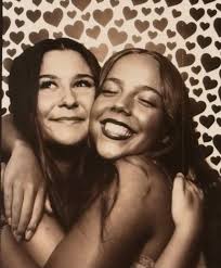 Yooo! My name is Jack Liner and I am from Carlsbad, California. I am not  100% committed to the University of Oregon, but it is one of my top  schools. I am