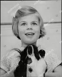 Katharine Ashley's Instagram, Twitter & Facebook