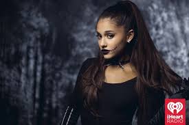 Ariana Grande My Wife Edits Panosundaki Pin