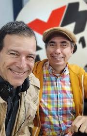 Conversando con Daniel Sarmiento (Desorden Público) productor @bajoelarbol  con una nueva @laclavecaracas ...18 montajes en la capital... súper rumba  con buena musica que nos identifica como ...