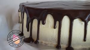 Glasur nach packungsanleitung schmelzen und den kuchen mit einem backpinsel damit einstreichen. Schokokuchen Mit Cream Cheese Frosting Und Schokoguss I Drip Cake Youtube