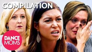 Kendall STRUGGLES Because of Jill's Custom Costume (S3 Flashback)