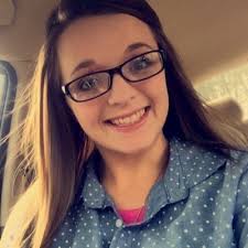 Luz Cintron's Instagram, Twitter & Facebook