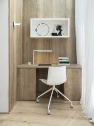 Une Maison Design Et Blanche Propice Au Bien Etre Familial Planete Deco A Homes World En 2020 Maison Design Interieur Maison Maison