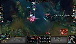 Well this just goes to show. Poki Look At My Back Sneaky Taking Viewers To The Bathroom Stream Moments 21 Gif Streamerclips Com