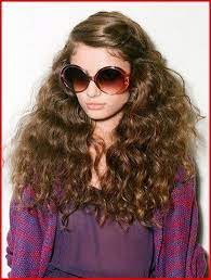 Disco Hairstyles Best Easy Hairstyles 70shair Disco Hairstyles Hair Hairstyles Easyhairstyles Disco Hair Curly Hair Styles 70s Hair