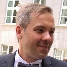 Mitarbeitende von AOS STAHL GmbH & Co. KG