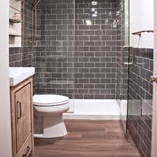See more gorgeous bathroom flooring ideas here: 75 Beautiful Vinyl Floor Bathroom Pictures Ideas August 2021 Houzz