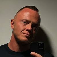 100+ "Johnny Berg" profiles