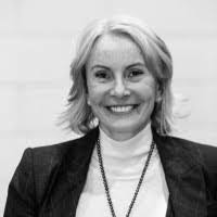 Tracy Mcinnes's Instagram, Twitter & Facebook